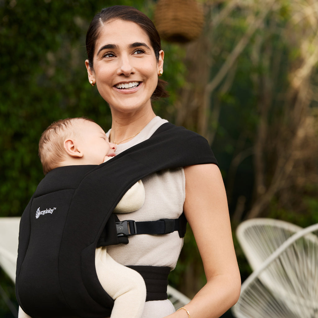 Embrace : Pure Black