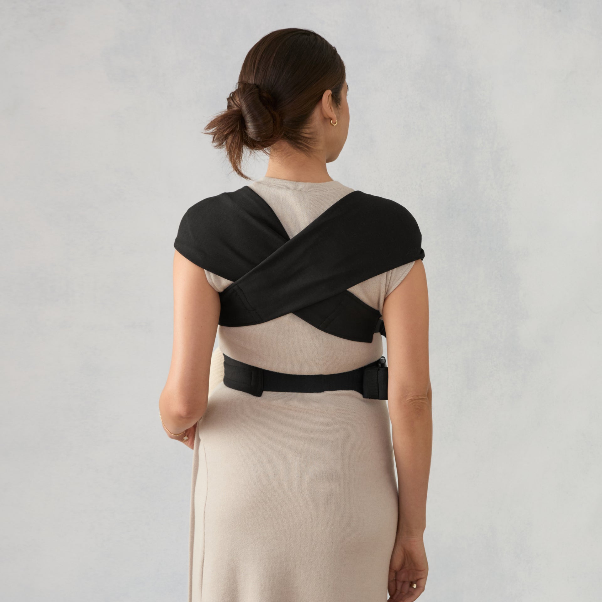 Embrace : Pure Black