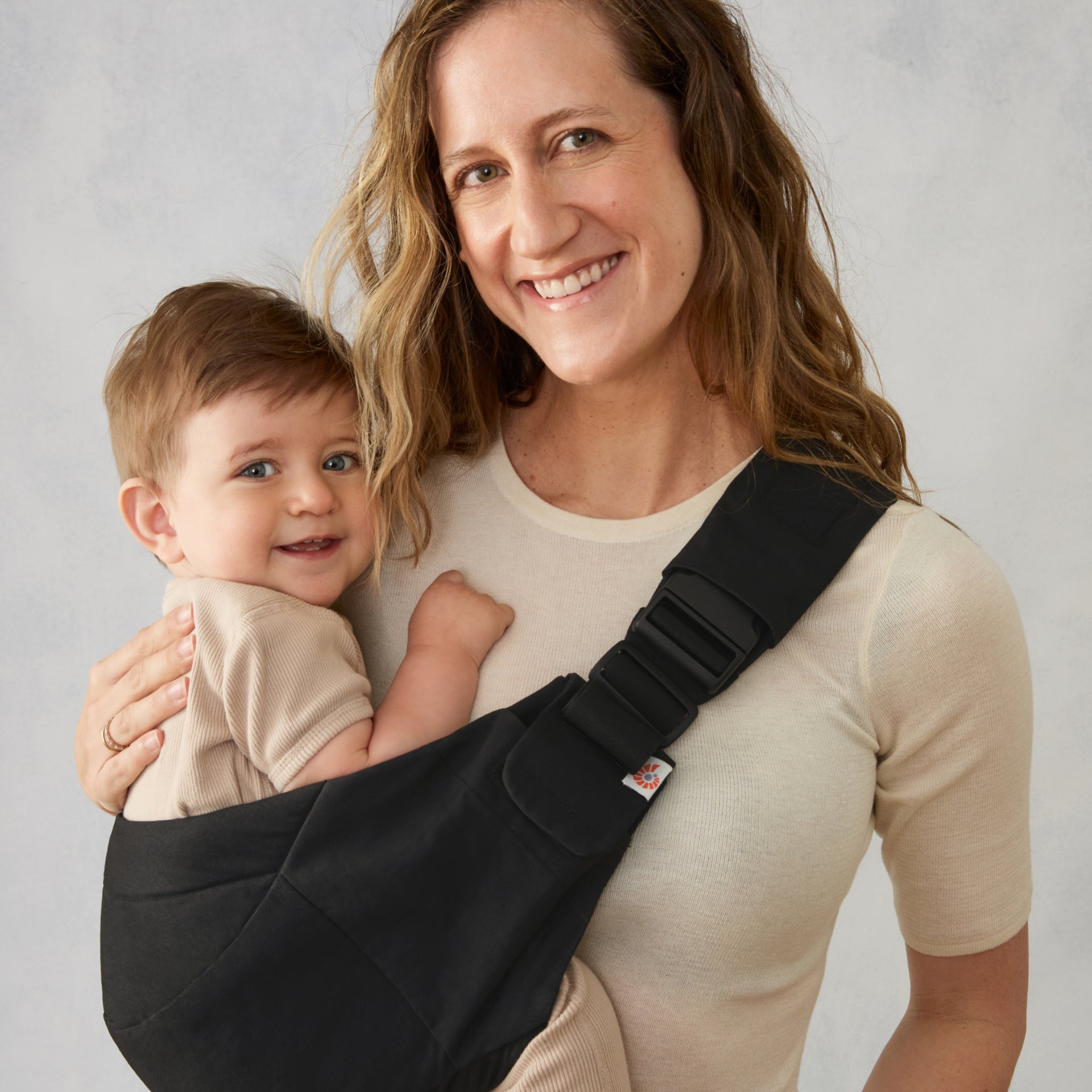 Upsie Sling Carrier : Onyx Black